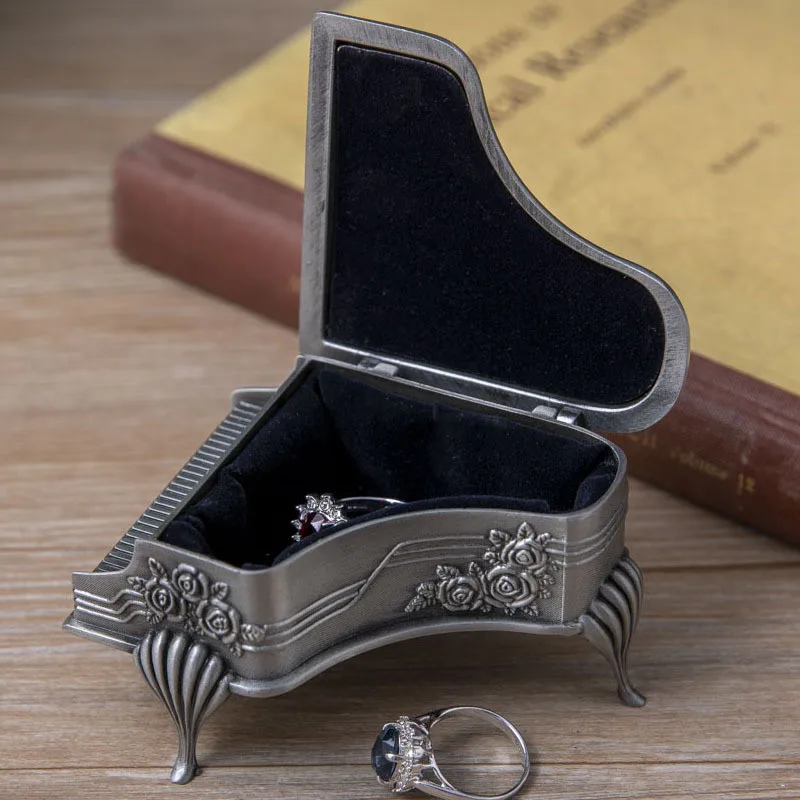 Vintage Jewelry Box Treasure Box Antique Piano Shape Metal Storage Box Princess Jewelry Makeup Organizer with Flower Carved