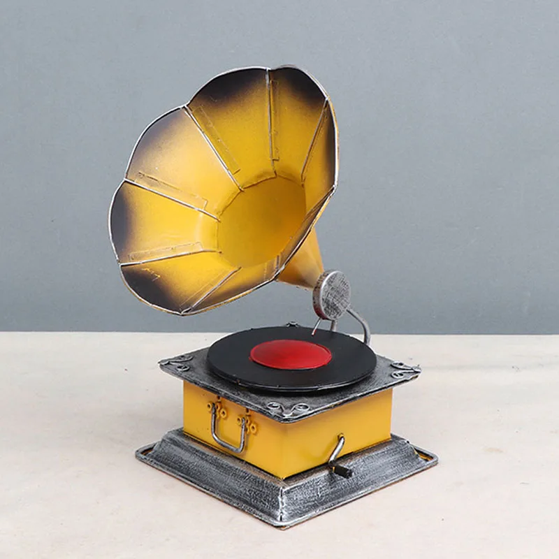 

Retro Vintage Furnishings Phonograph Minaiture Model Desktop Decoration Artware Coffee Shop Display Accessories Decor Ornaments