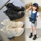 Летняя обувь для девочек, новинка 2022, детские короткие ботинки-мартинсы, одноботинки с отверстиями, Модные дышащие ботинки-гладиаторы с вырезами, обувь на плоской подошве 26-37