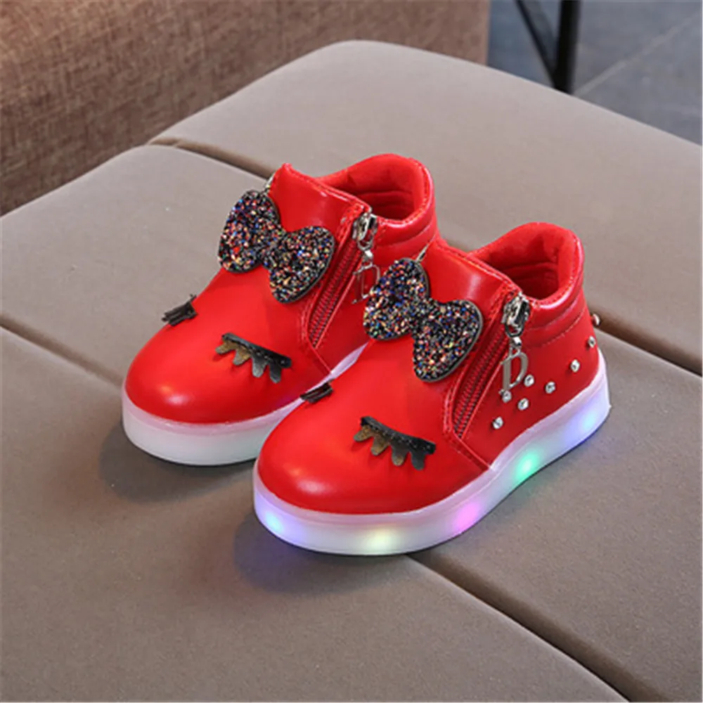 

Girls Sports Shoes Children Rhinestone Shoes With Lights LED Light Up 2021 New Spring Autumn Cute Eyelash Bow Kids Casual Shoes