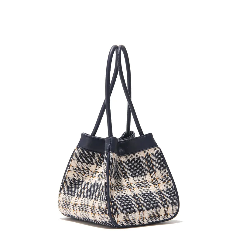 

Ms 2021 lady handbag new plaid weave dumplings package of French high-capacity portable tote bags