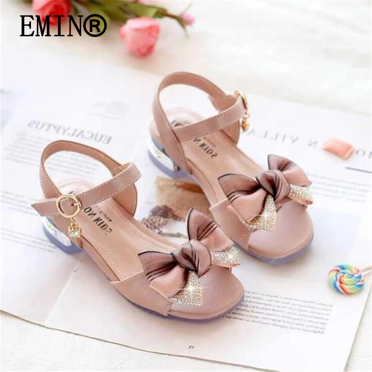 

Сандалии для девочек с бантом для принцессы, Новинка лета 2022, Корейская версия туфель Стразы с открытым носком