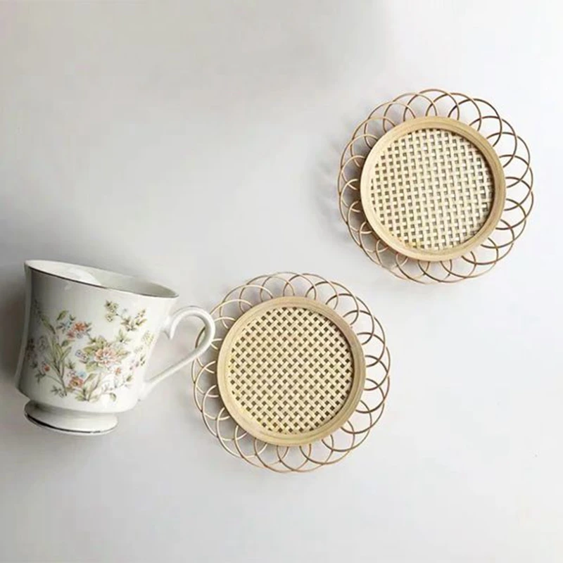 

2Pcs Bamboo Woven Vintage Flower Shape Hollow Design Storage Basket Cup Coasters Sundries Container Table Decor