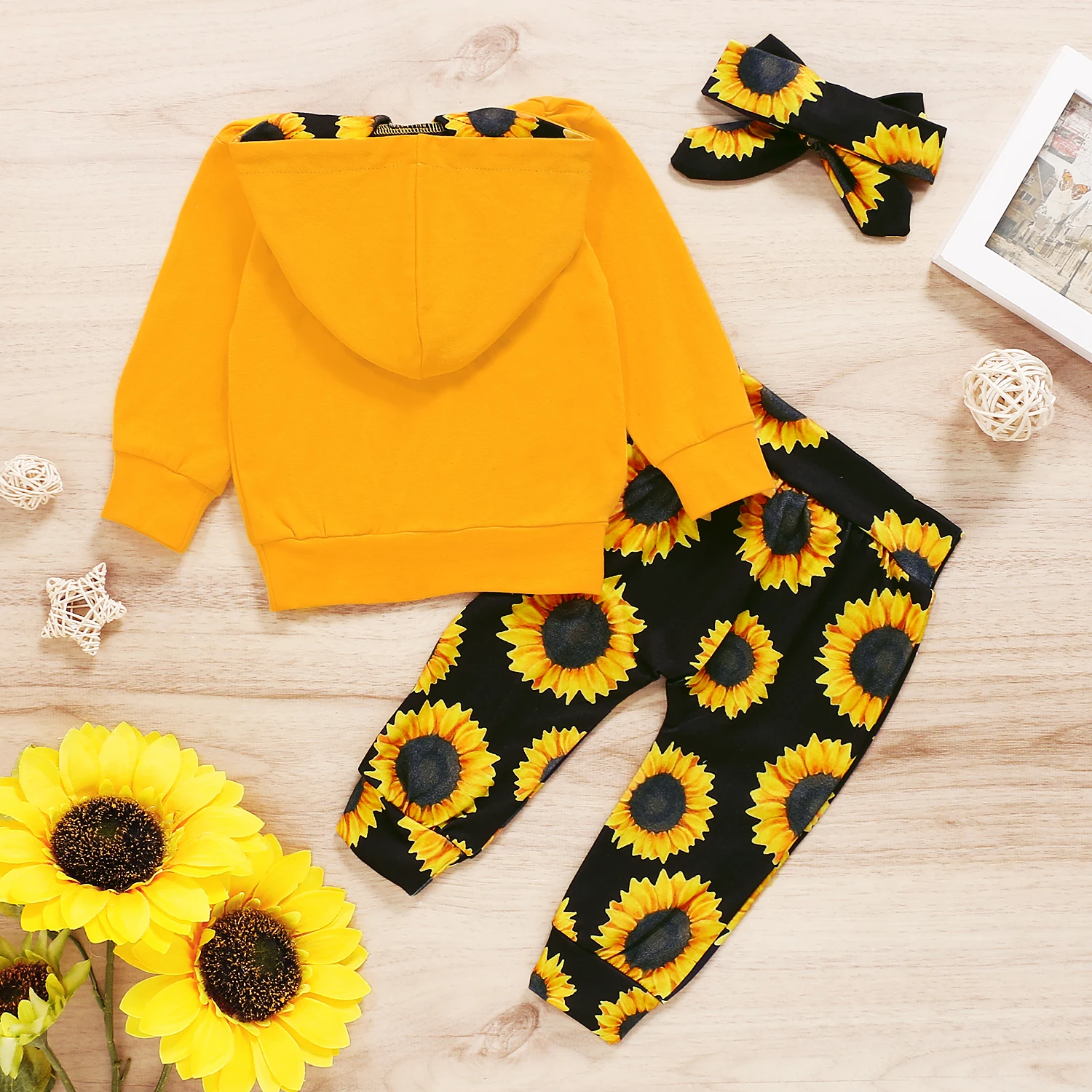 

Autumn Baby Girls 6M-3T Long-sleeved Trousers Suit Fresh Sunflower Print Hooded T-shirt Elastic Long Pants and Headband