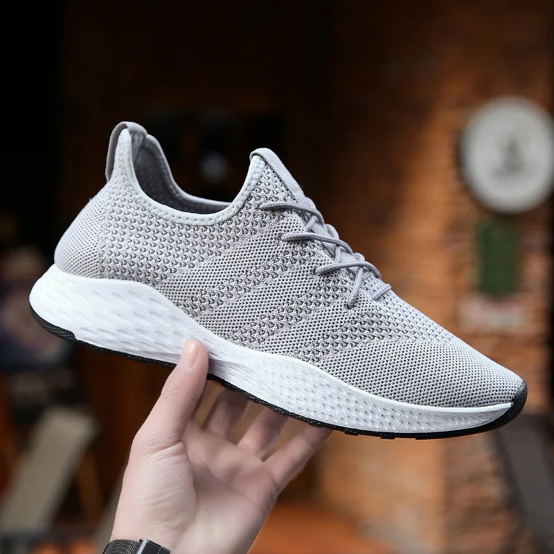 Мужские дышащие кроссовки красные черные серые высокого качества удобные