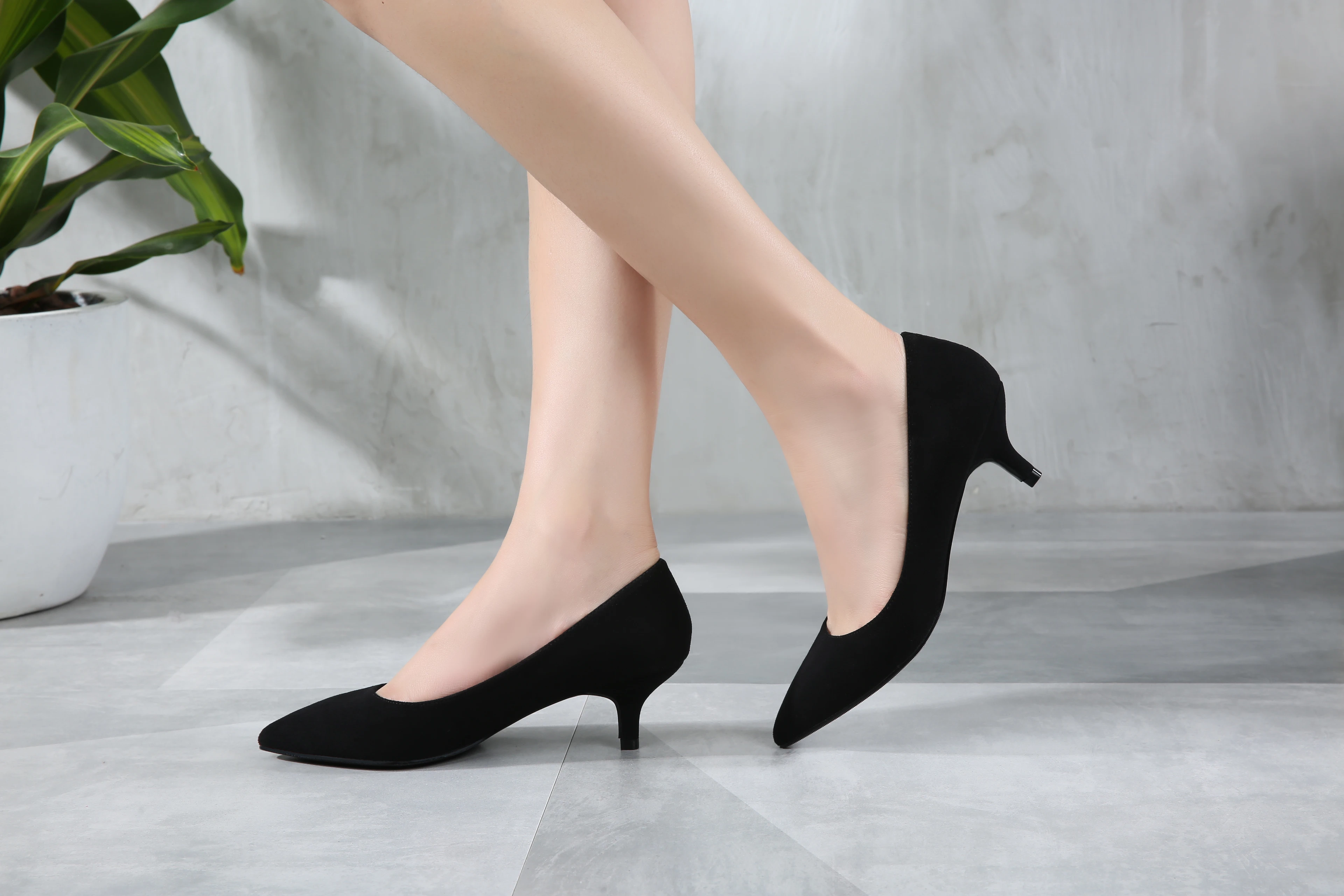 Оптовая продажа 2020 милые с невысокими каблуками женские Мини Размеры 33 Сезон