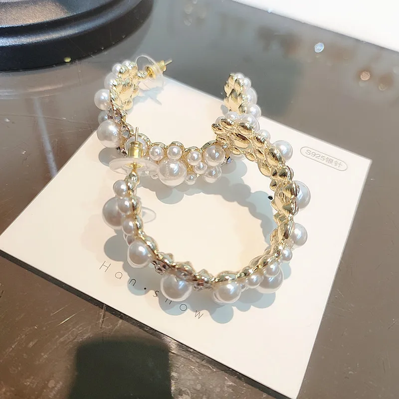 

925 Silver Needle Temperament Pearl Circle Female Net Red European And American Personality Exaggerated Fashion Earr