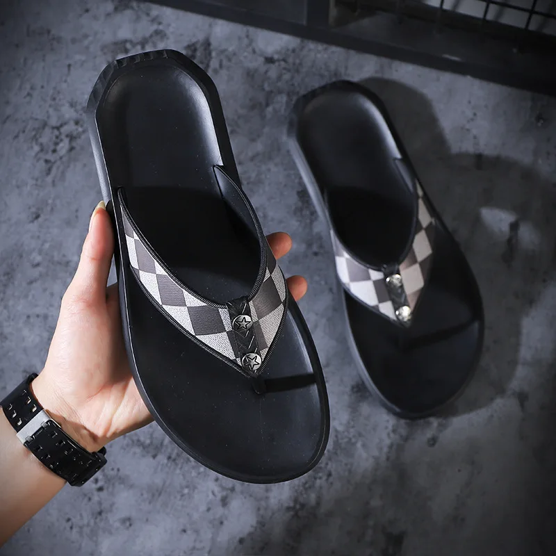 

2021 New Summer Sandal Clip Foot Fashion Outdoor Beach Men's Flip Flop Soft and Comfortable PVC Upper Material Wear Resistant
