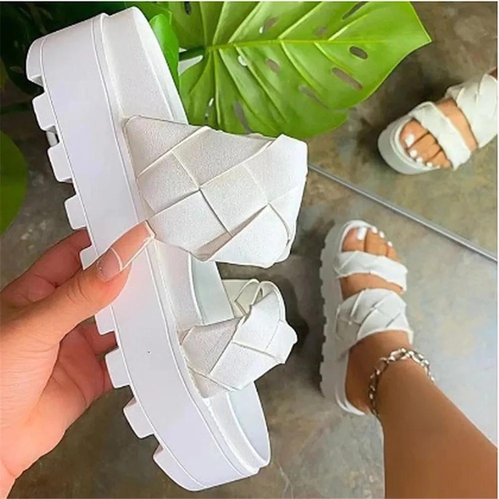 

2021 Summer Women's Muffin Beach Platform Slippers Students Casual Slides Ladies Outdoor Round Toe Female Rubber Footwear Flats