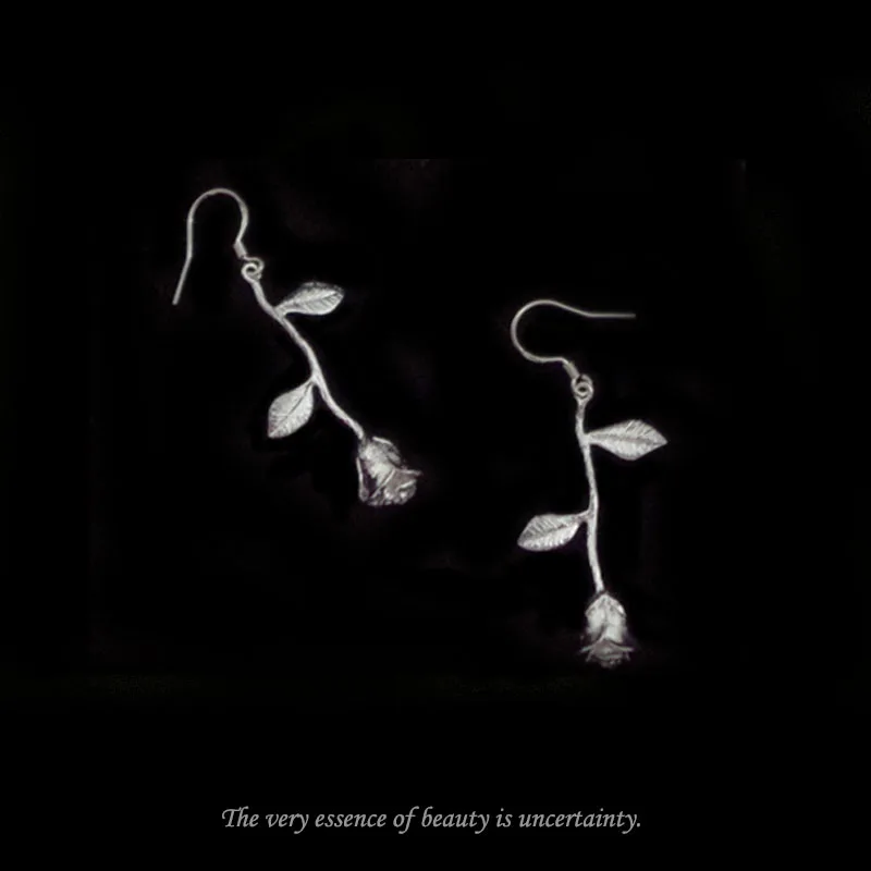 

2020 Trend Women Unusual Earring Ladies Rose 2 Color Earrings Asymmetric Casual Punk Female Jewelry Fashion cool Stud Earrings