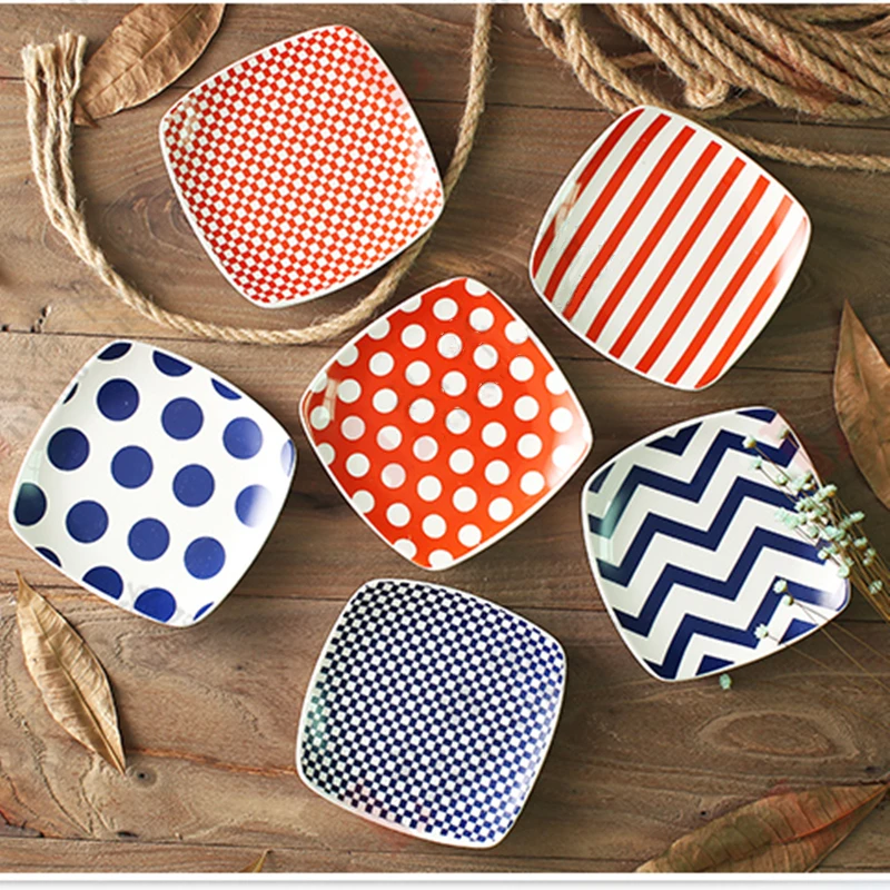 С геометрическим рисунком с изображением сыр пластин цвета слоновой кости