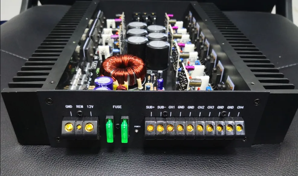 F-888 аудиофил автомобильный усилитель 6-канальный 75 Вт * 4 + 180 2 / 6 с использованием