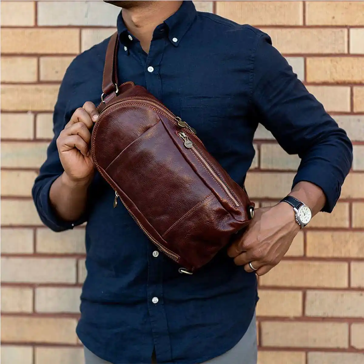 

Customize Men Chest Bags PU Leather Anti-Theft Vintage Casual Shoulder Bag Crossbody Sling Hippie Bag Handbag Wallet Card Clip