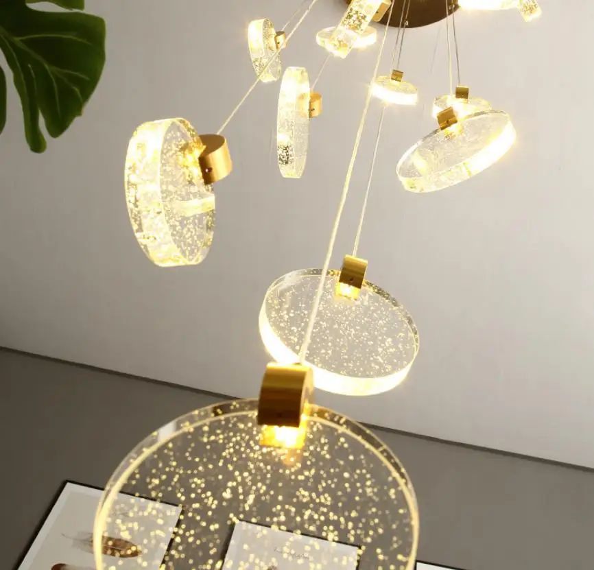 売却 高天井のシャンデリアが点灯クリスタルランプ階段スパイラルロングランプ階段シャンデリアハンギングライト