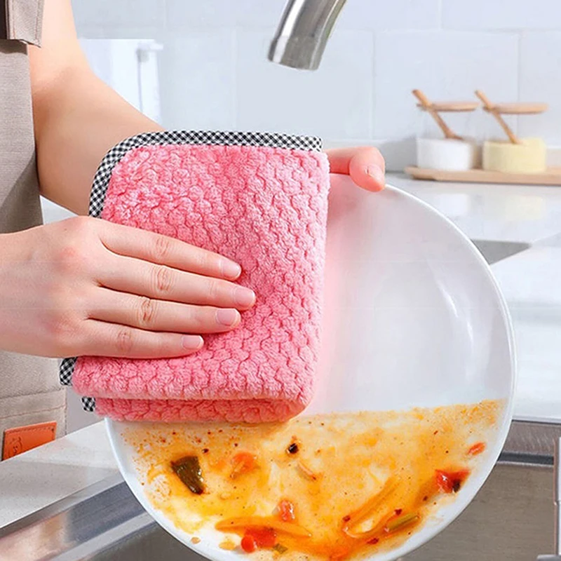 

1Pc Of Kitchen Daily Dishcloths Non-stick Oil Scouring Pad Kitchen Rags Gadgets