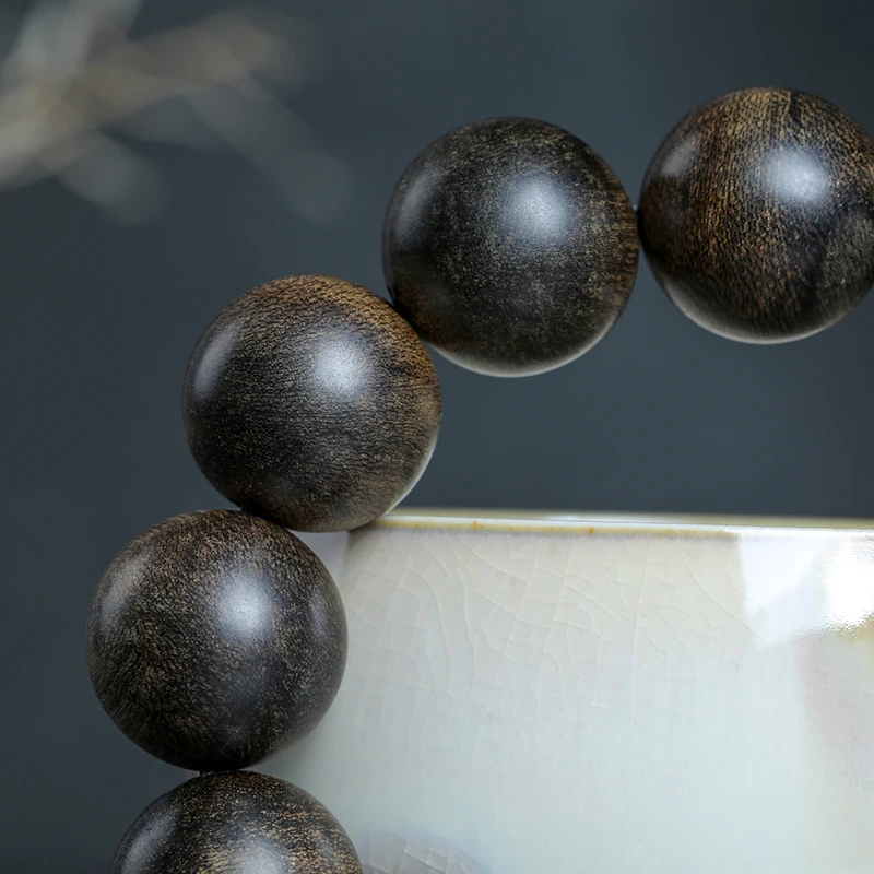 Сухие благовония дара из старого материала с высоким содержанием масла район