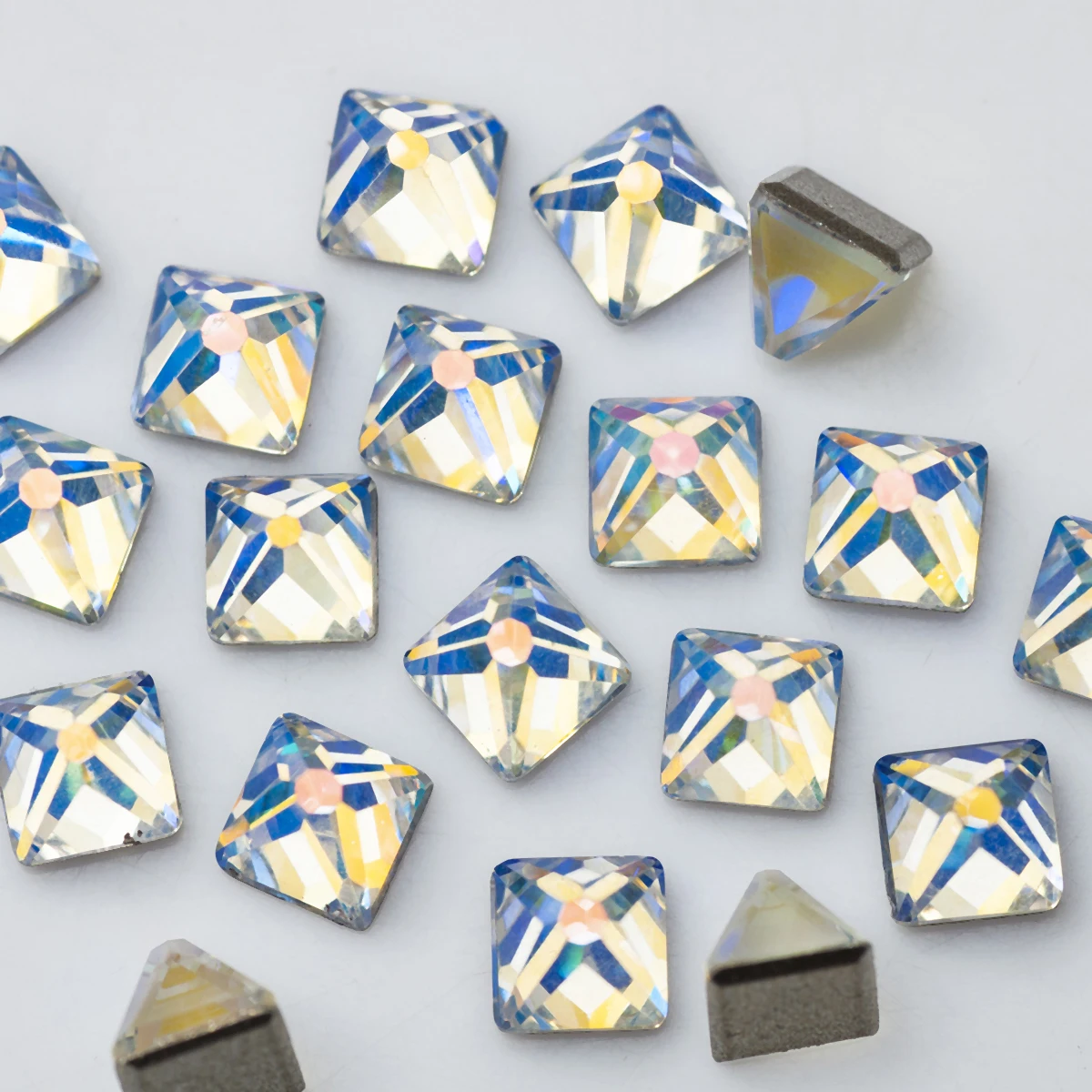 Квадратная форма шипа 4 мм 20 штук смешанные Цвет Clear и AB Б ез исправлений блеск