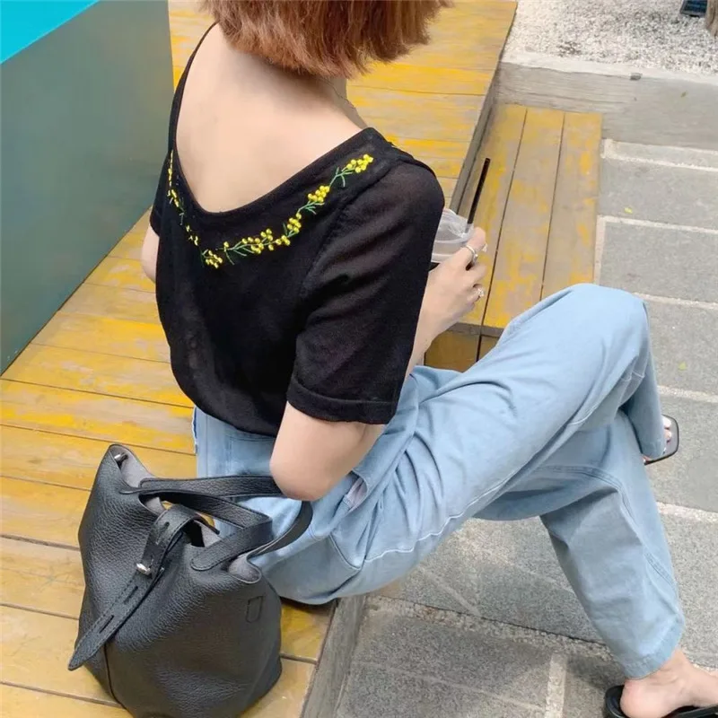 

Limiguyue Short Sleeve T Shirt Floral Embroidery Back Chic Women Tops French Elegant Knit O-Neck Casual Top Tee Shirts K1767