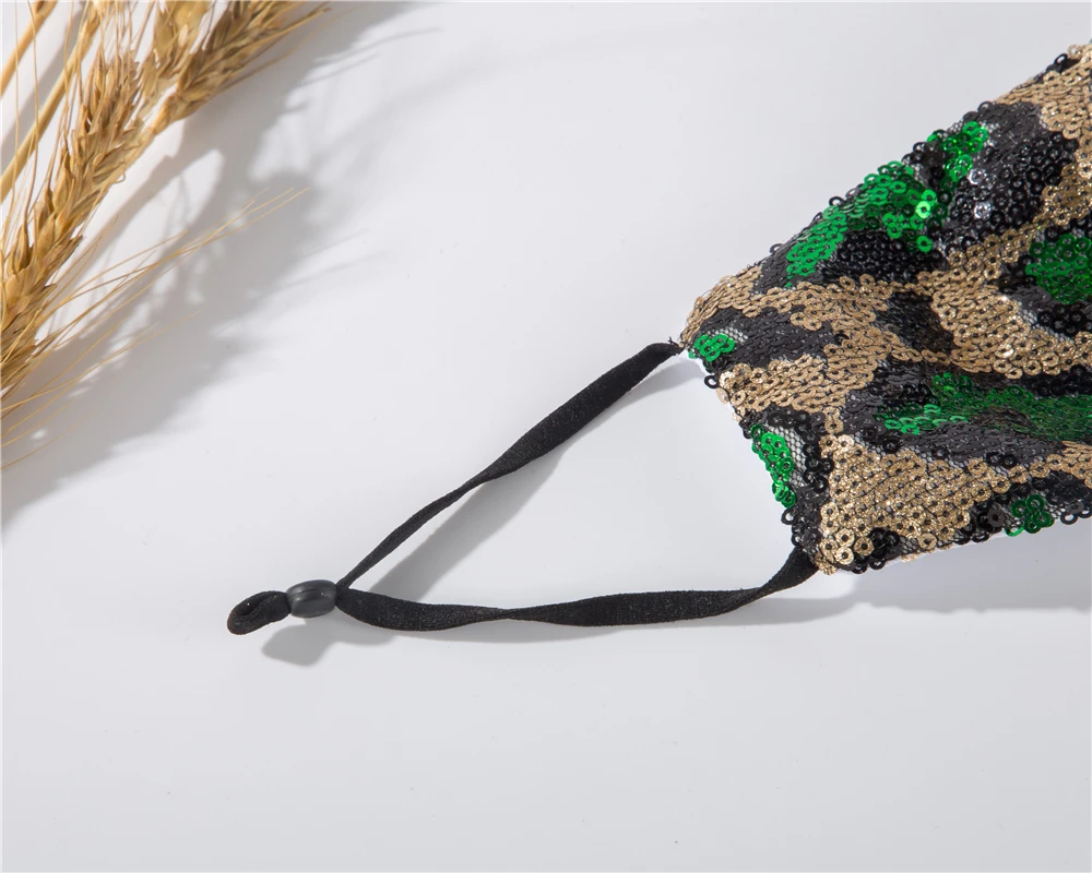 Женская обувь украшенная сияющими блестками с леопардовым принтом маски со ртом