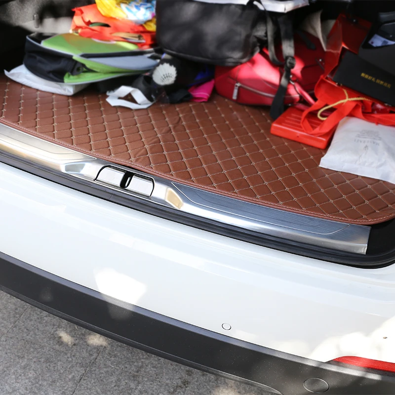 Защитная пластина для порога двери заднего багажника из нержавеющей стали