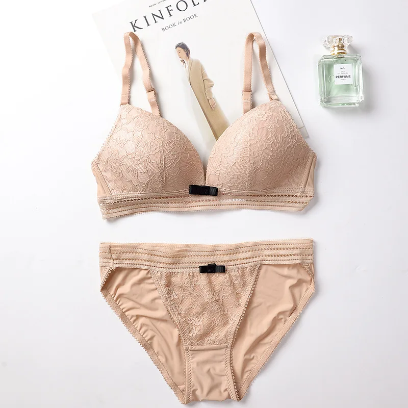 2020 Комплект бюстгальтеров без косточек в японском и корейском стиле хит продаж