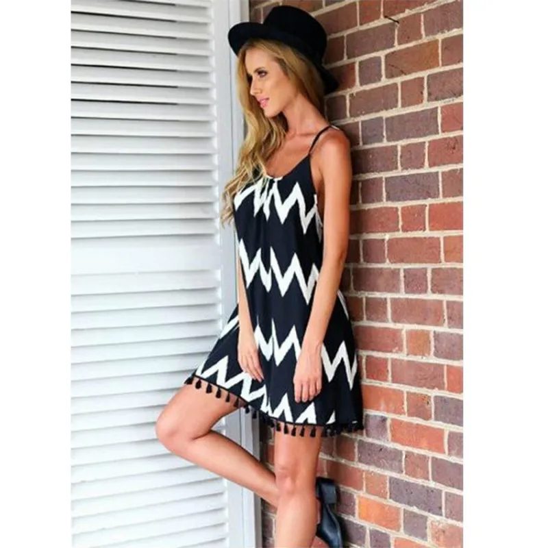

Women Sexy Wavy Stripe Loose Dress Backless Stripe Party Club Beach Dress Plus Size with Tassel