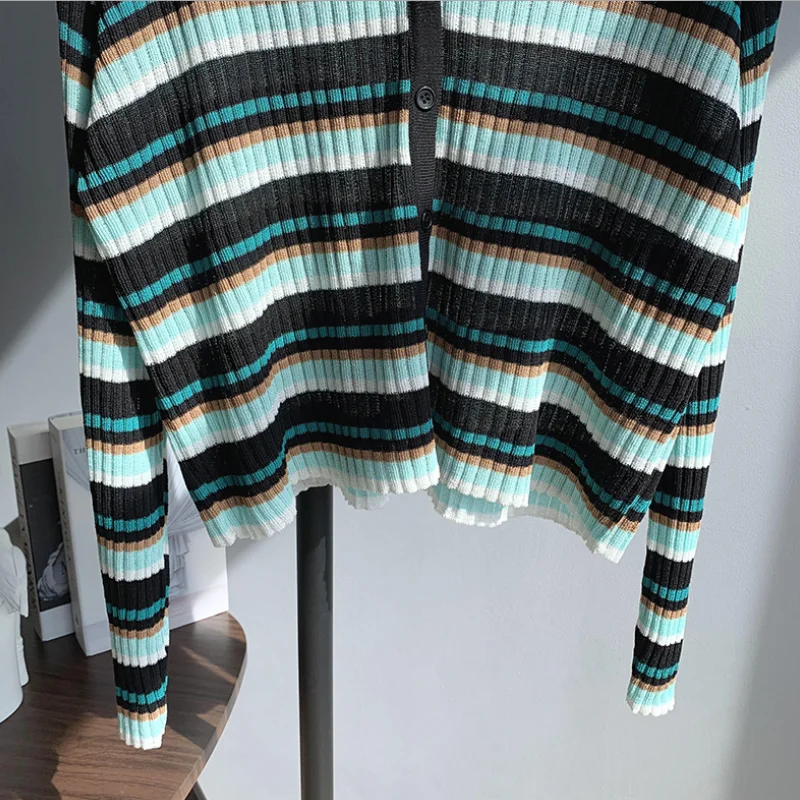 

2020 Autumn Knitwear Women's Contrasting Color Striped Temperament V-neck Long Sleeve Base Casual Knitwear