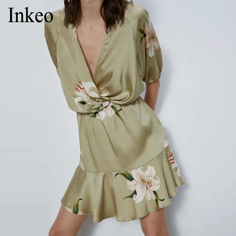 

Sexy Women V-neck Stain Dress 2020 Summer Puff sleeve Pleated Floral print Female A-line dress Ruffles Mini dress INKEO 9D162