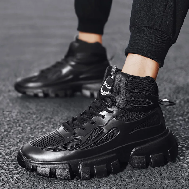 

Мужские кроссовки из сетчатого материала, на шнуровке