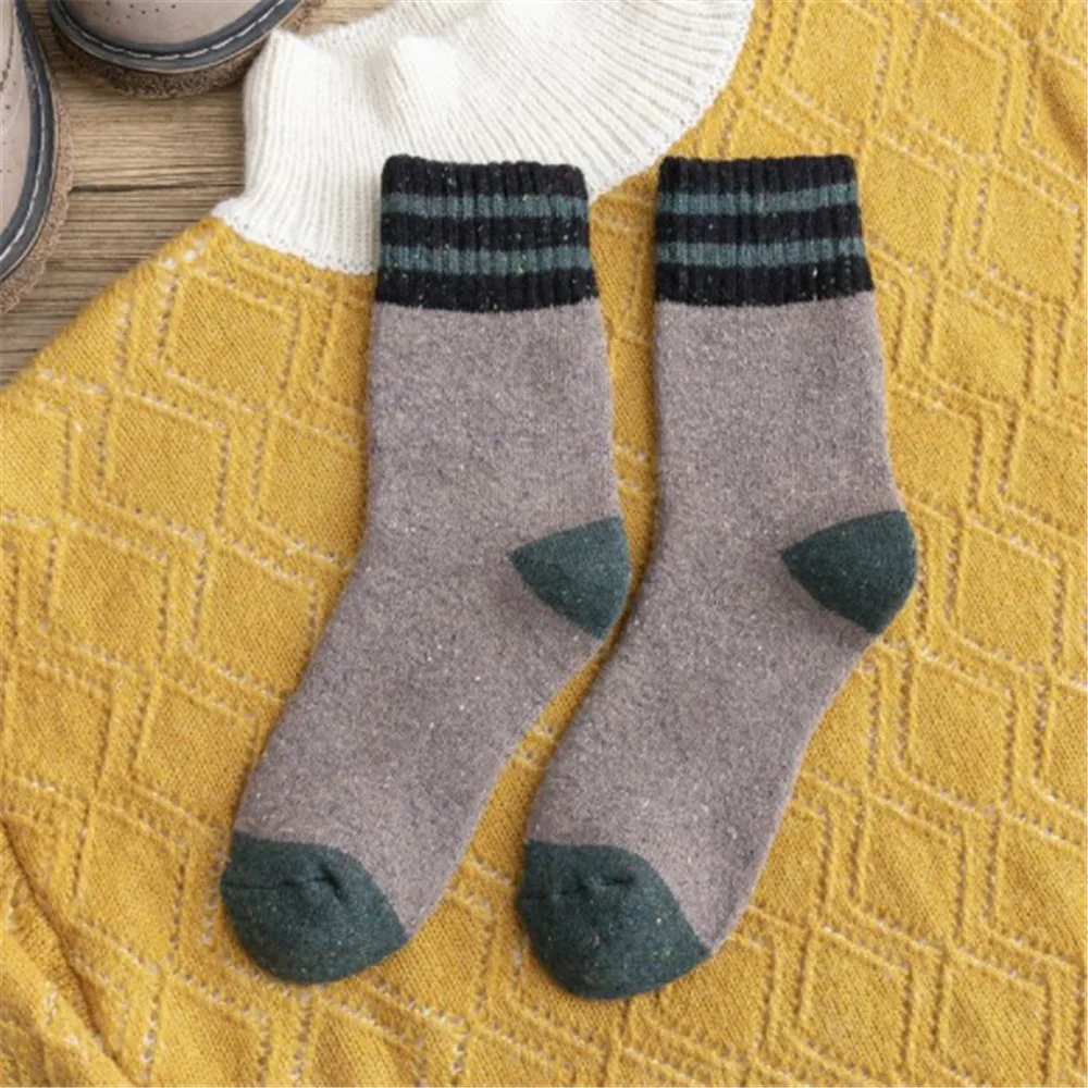 Толстые махровые шерстяные носки для женщин на осень и зиму с полосатым узором в