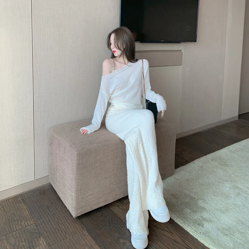 

Sexy One Shoulder Knitwear women's spring new style loose-fitting tops white knitted tops female