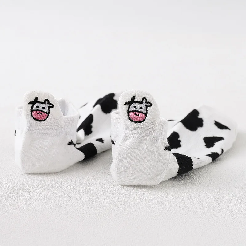 

5 pairs Women Cotton Socks Embroidery Female Cow Socks Pack Korean Cartoon Cow Cute Japanese Boat Socks Funny Socks
