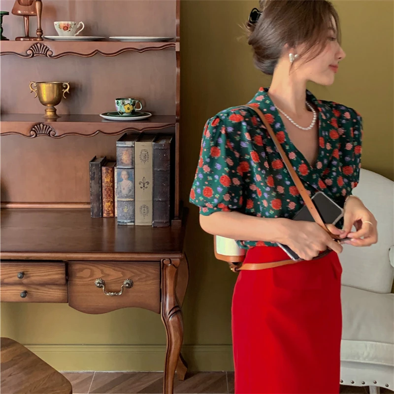 

2021 New Spring Autumn Women Short Sleeve Loose Blouse Korean Fashion Designer Sweet Puff Sleeve Floral Shirt Women Tops M288