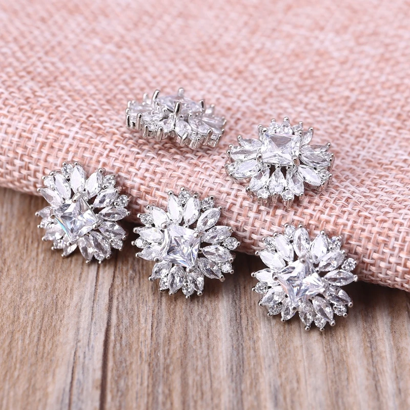 

5Pcs 18mm Flower Alloy Rhinestone Button with Loop Faux Crystal Metal Embellishments DIY Jewelry Crafts Wedding Decor
