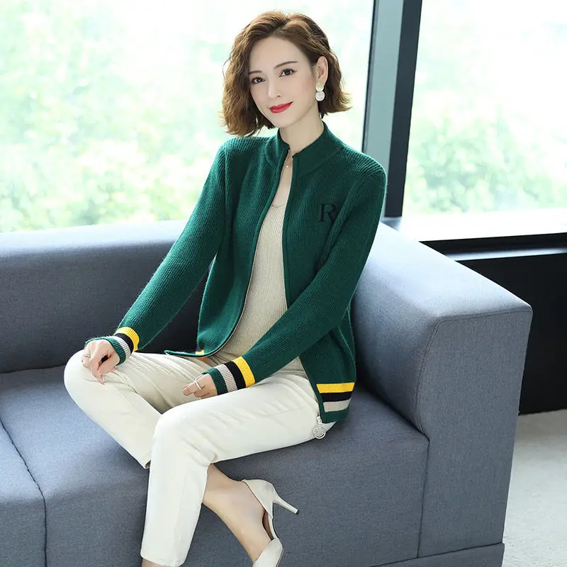 

Spring and autumn knitted cardigan women's short zipper spring and autumn with loose new sweater coat