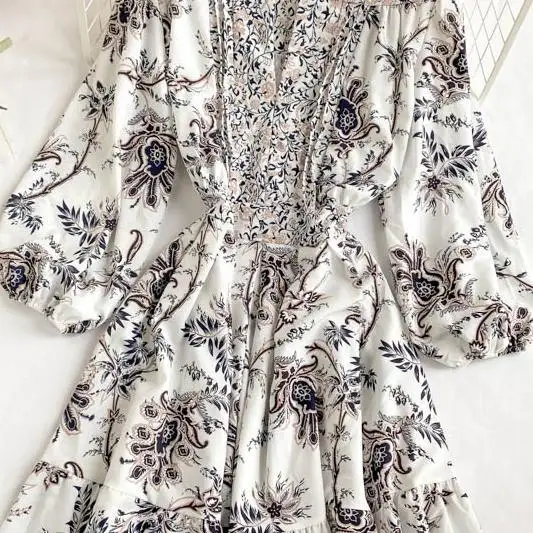 

Court dress women 2020 New Vintage Print V-neck bubble sleeve waist Ruffle Dress Vintage Party Mini Dress