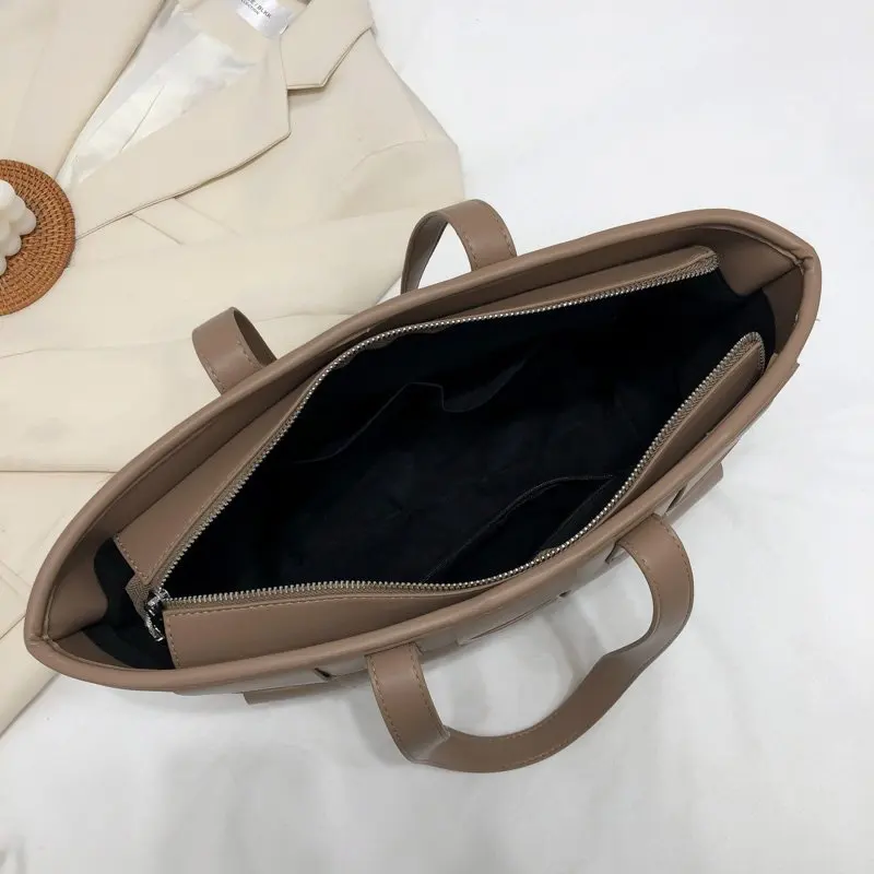 

Famous Brand Handbags Women's Large Top Luxury Shoulder Bags Wild Niche 2020 Autumn And Winter New Fashion Bags