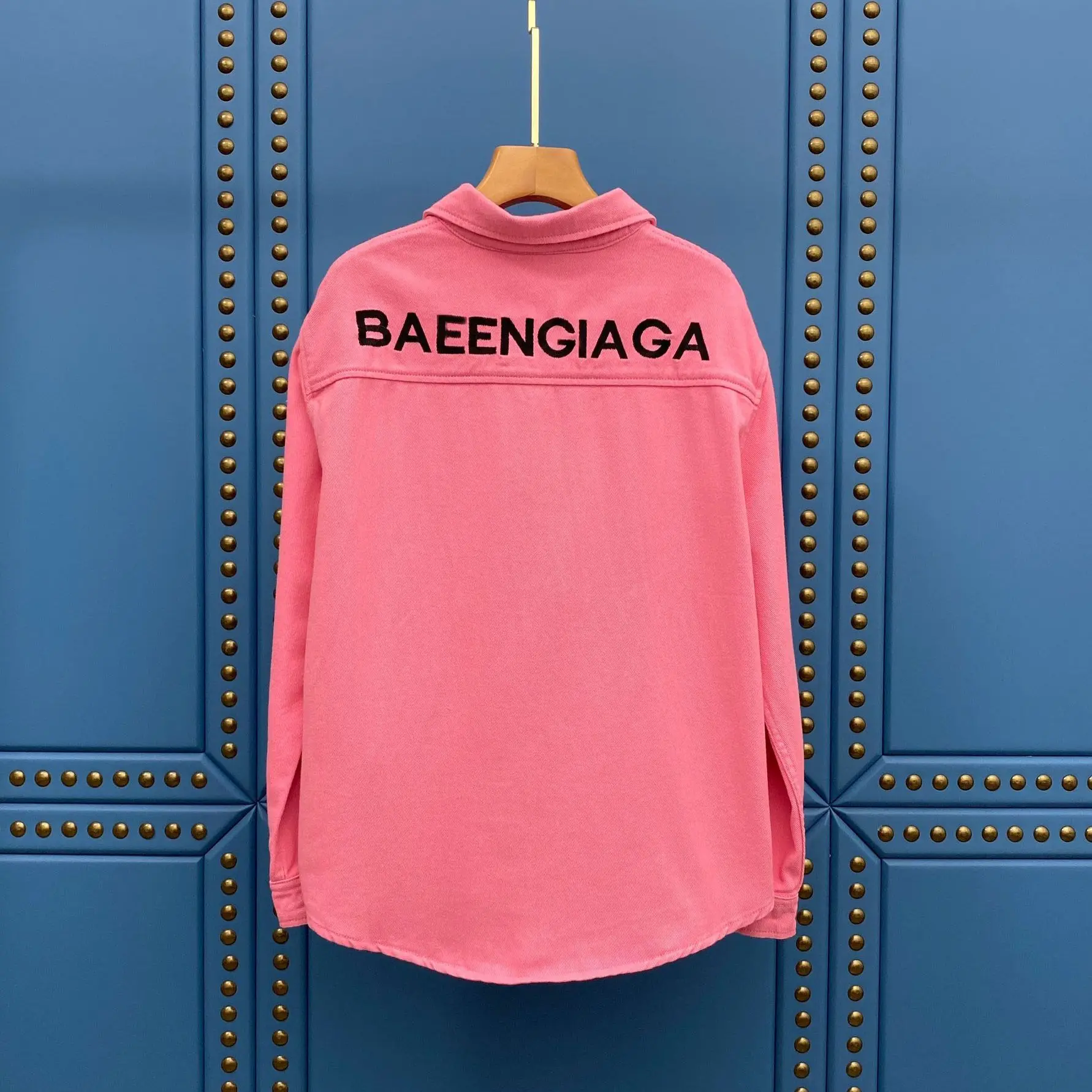 

2021 New Women's Denim Jacket Letter Embroidery Couple Male Clothes Design Sense Pink Shirt Coat Outer Wear All-match Trendy Top