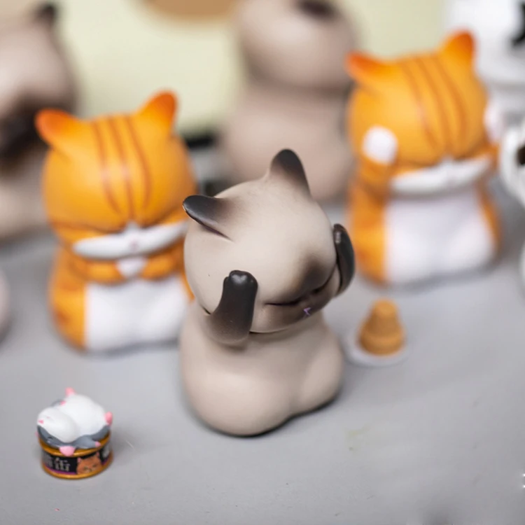

Lovely Distressed Kitten Style Blind Box Cat Shape Figure Doll Ornaments Toy Children Mystery Unknown Box Dolls ZH159