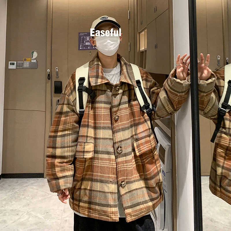 

Мужская Утепленная куртка на хлопковом наполнителе, с принтом в клетку