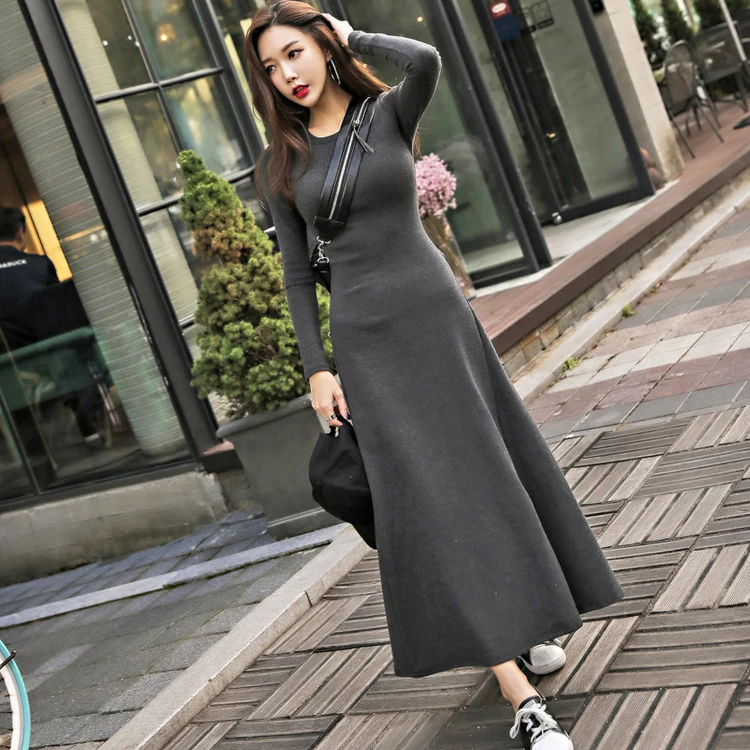 Женское платье на осень и зиму длинное утолщенное бархатное выше колена в