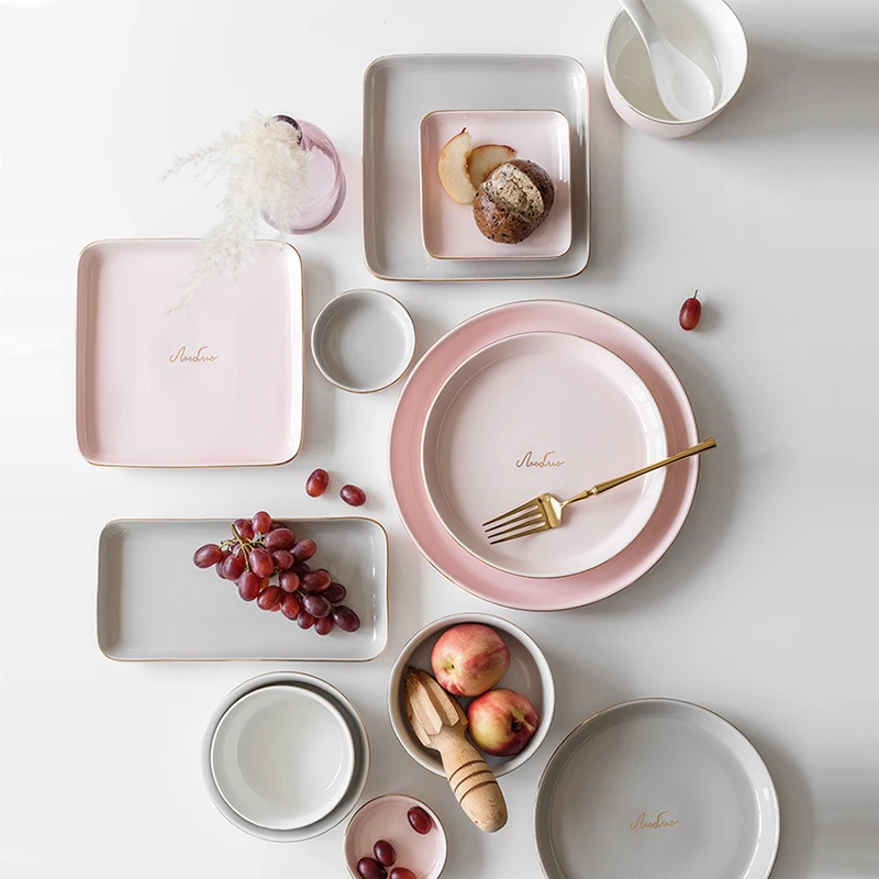 Набор керамических тарелок и роскошная тарелка для стейка в скандинавском стиле