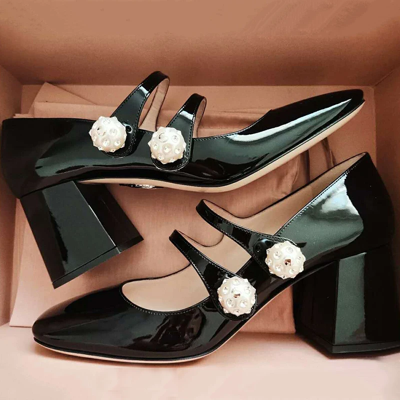 Туфли лодочки женские из лакированной кожи вечерние высокий каблук круглый