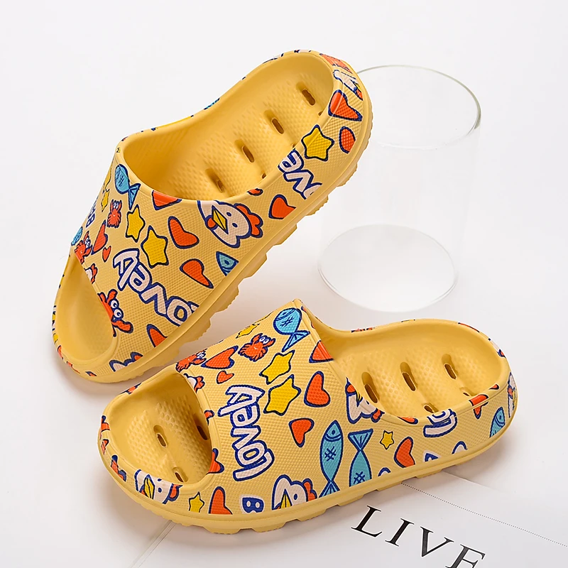 Тапки унисекс для дома и ванной Мягкие Шлепанцы с дырками мультяшный рисунок