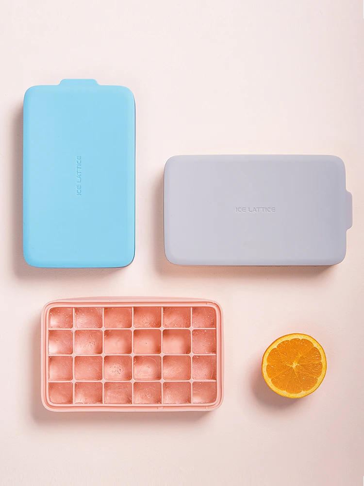 

Household Silicone Ice Cube Box with a Cover Ice Maker Homemade Ice Cube Mold