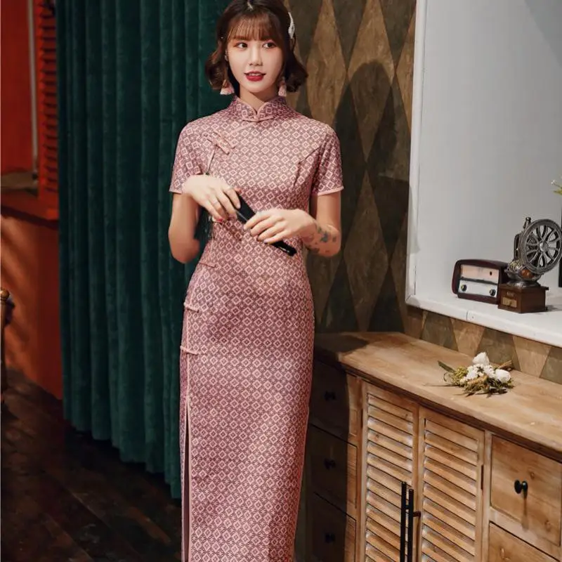 

Женское атласное элегантное платье Ципао с воротником-стойкой, розовое пикантное китайское платье с цветочным принтом, коротким рукавом и ...