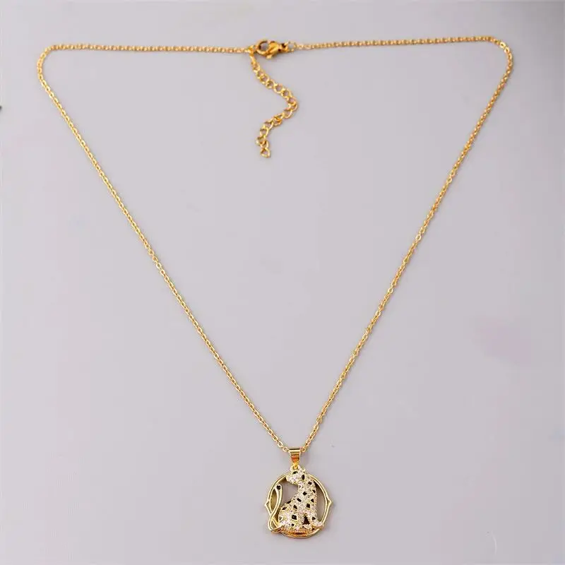 

New 2021 Fashion Jewelry Leopard Necklace Gifts for Others