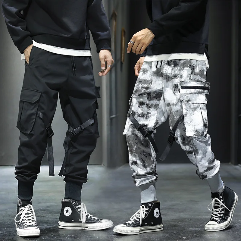 Мужские брюки карго с лентами и карманами черные султанки цветными блоками