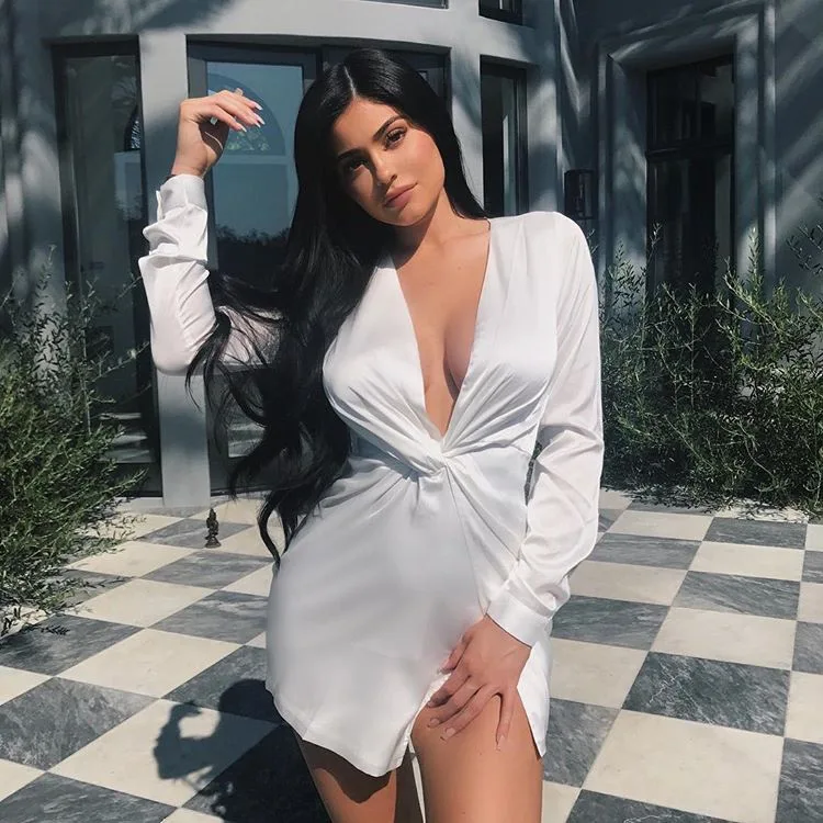 

2021 Euro-American Hot Summer Fashion Temperament Vintage Deep V Ruffled Split Sexy Long-sleeved Mini Dress