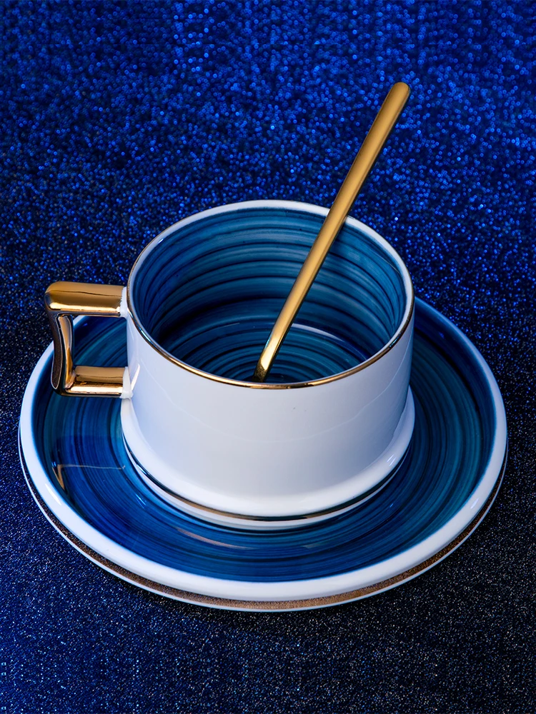 

Nordic Luxury Cup Creative Simple Handmade Ceramics Saucer Spoon Set Gold Rim Eco Friendly Cup Xicara Kitchen Drinkware DB60BD